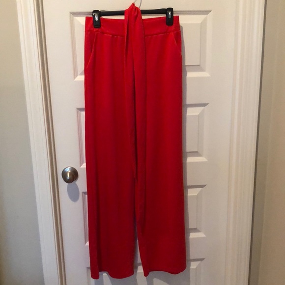 Red wide legged pants - Picture 1 of 7